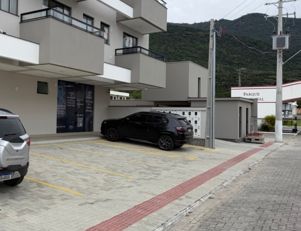 Fachada do escritório em Praia de Fora, Palhoça